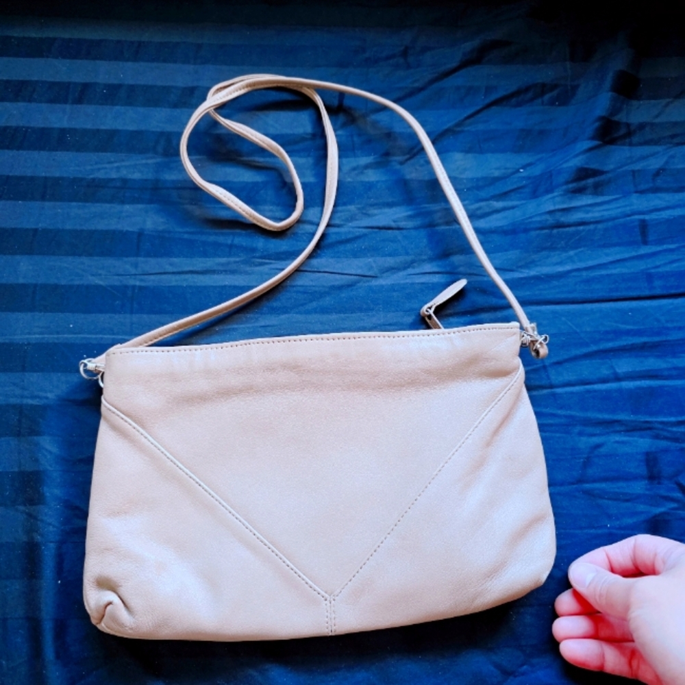 Elegant Tan Women's Bag